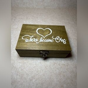 Wedding Ceremony Brown Rustic Wood Ring Holder Box Ring Bearer NWOT